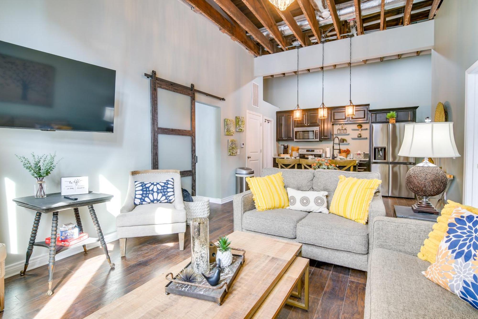 Dtwn Loft In The Heart Of Monett Pets Welcome! Zewnętrze zdjęcie